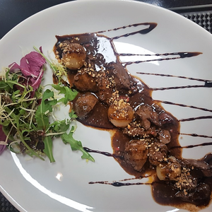 Теплый салат из печени цыпленка