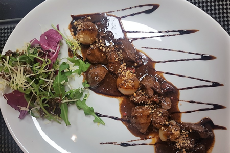 Теплый салат из печени цыпленка