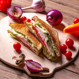 Сэндвич с ветчиной из индейки