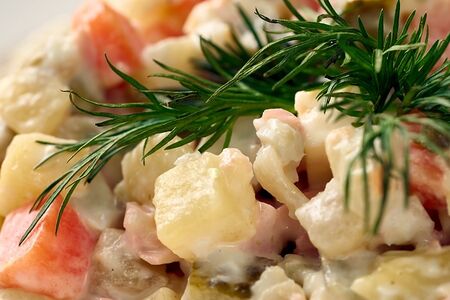 Оливье с ветчиной из индейки