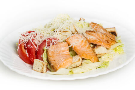 Салат Цезарь с лососем