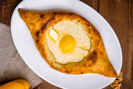 Хачапури по-аджарски