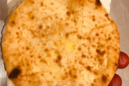 Осетинский пирог с сыром и листьями свеклы