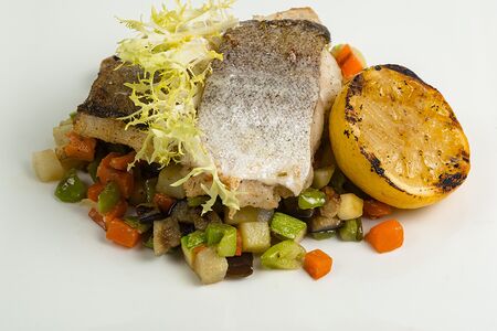 Треска с овощами