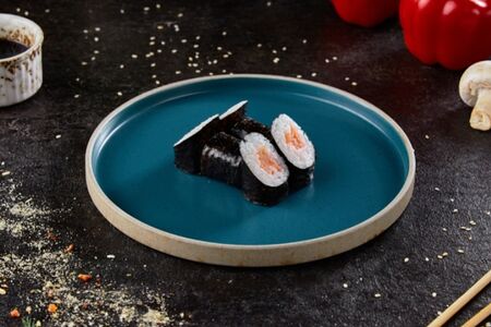 Хосомаки с копченым лососем