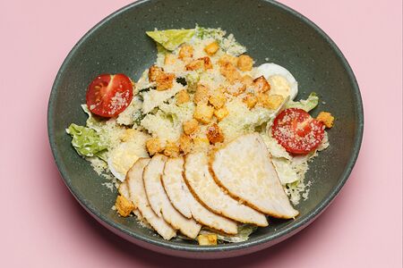 Цезарь с курицей