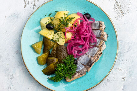 Селедочка с картофелем