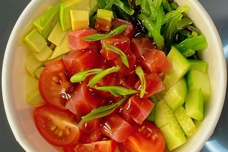 Поке с тунцом