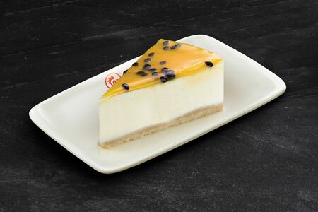 Чизкейк Манго-маракуйя