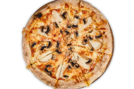 Пицца с курицей и грибами