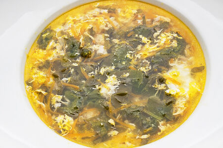 Щавелевый суп с мясом птицы