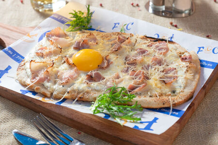 Пиццетта Карбонара