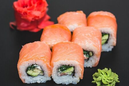 Ролл Ханами