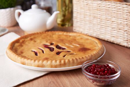 Осетинский пирог с черной смородиной