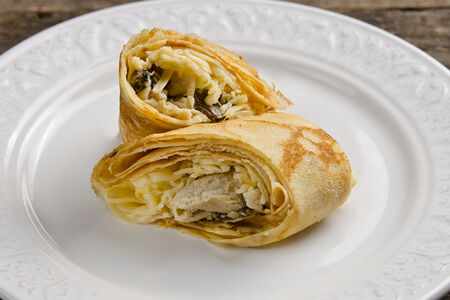 Блин с куриным жюльеном