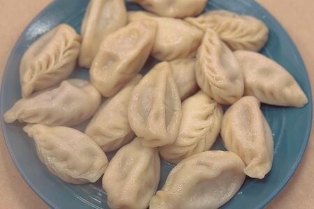 Домашние вареники с картофелем и грибами