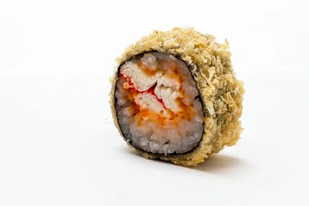 Жареный ролл с крабом