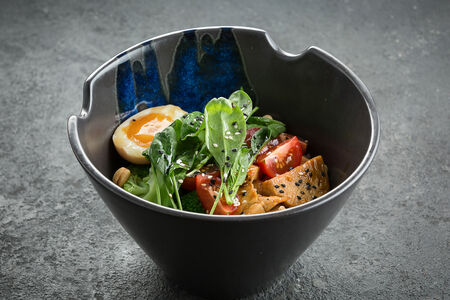 Боул курица в соусе унаги