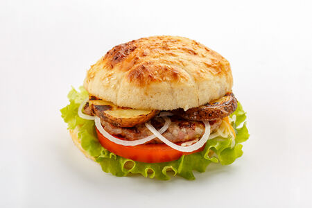 Сэндвич Плескавица по-деревенски