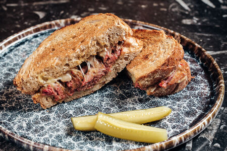 Пастрами-сэндвич