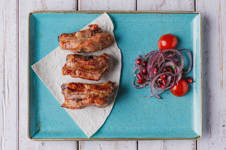 Шашлык из свиных ребрышек