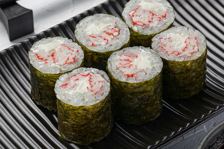 Мини ролл с крабом 6 шт