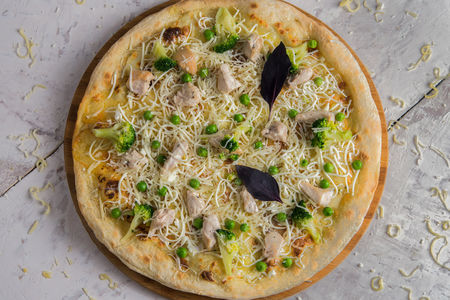 Пицца Куриная грудка с овощами