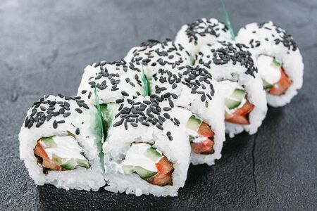 Ролл Фетаки