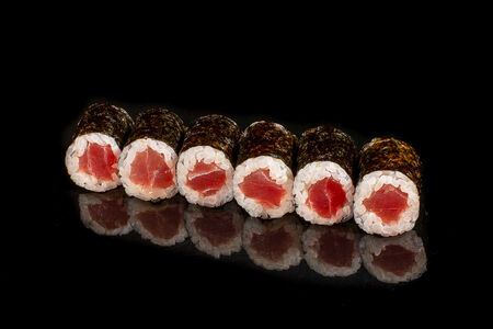 Ролл Спайси Текка маки