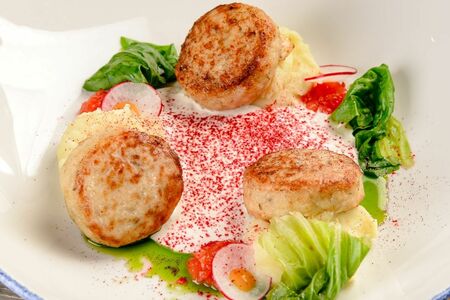 Щучьи котлеты с картофельным пюре