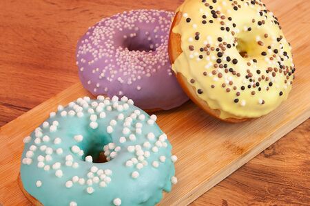 Донат Белый шоколад