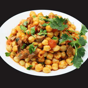 Нухут с телятиной в соусе