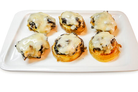 Картофель запеченный с грибами