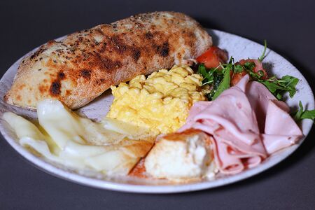 Неаполитанский завтрак с мортаделлой