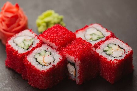 Ролл Калифорния с креветкой