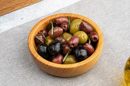 Коллекция маслин и оливок