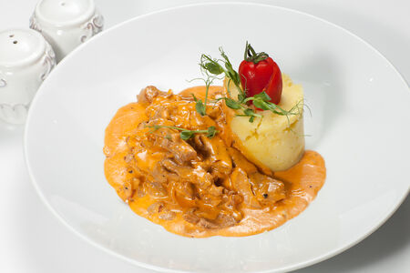 Бефстроганов