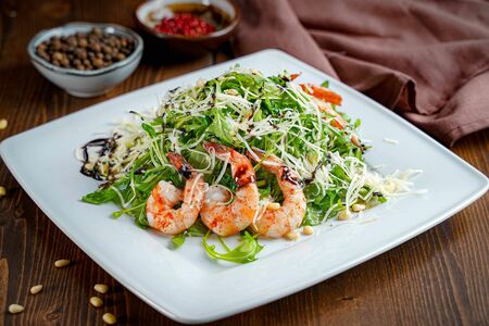 Салат Руккола с креветками