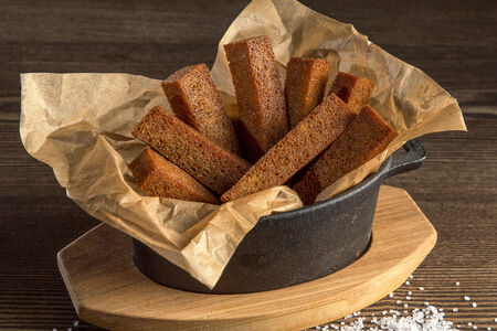 Гренки чесночные