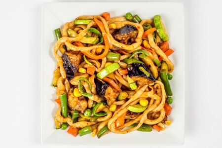 Вега лапша с баклажанами