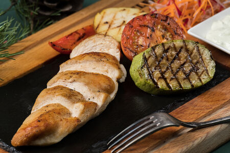 Стейк из куриного филе