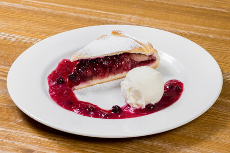 Ягодный пирог