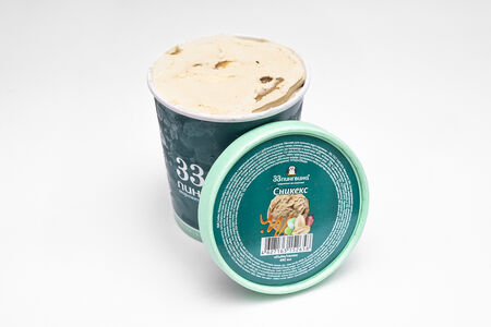 Мороженое Сникерс в ведёрке