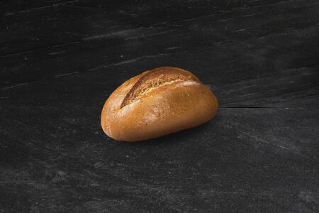 Булочка тёмная