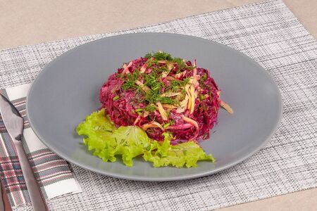 Свекла с сыром и чесноком