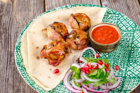 Молодой картофель в грудинке