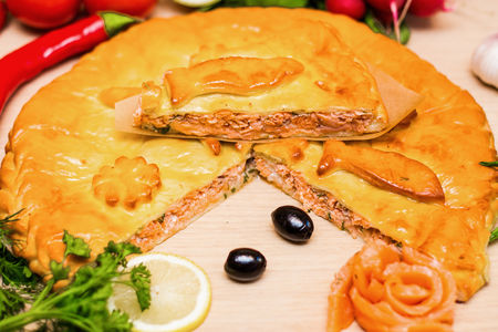 Пирог с форелью