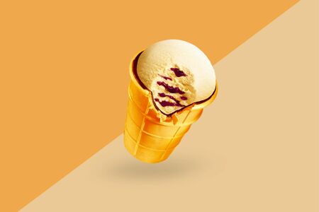 Мороженое Золотой стандарт Пломбир с черникой