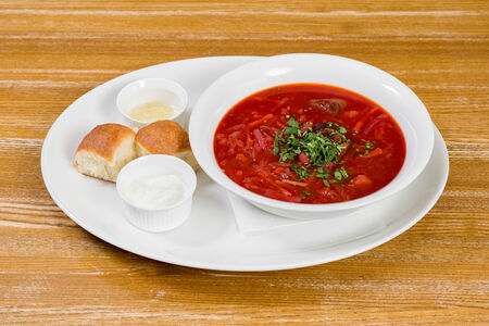 Борщ с пампушками