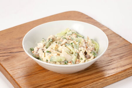 Салат с куриной грудкой